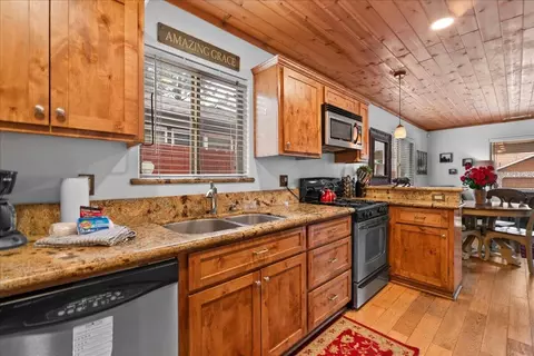 538 Maltby Blvd, Big Bear City, CA 92314 photo 9