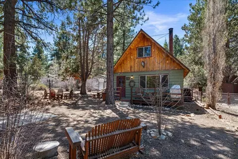 1145 Mitchell Ln, Big Bear City, CA 92314 photo 3