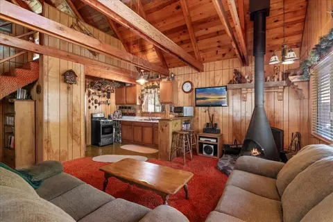 1145 Mitchell Ln, Big Bear City, CA 92314 photo 5