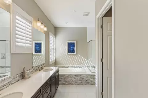Bath - 43020 Ascona Ln, Indio, CA 92203 photo 1 of 3