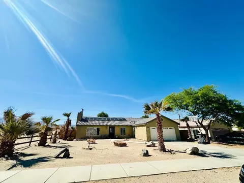 1490 Catalina Ave, Thermal, CA 92274
