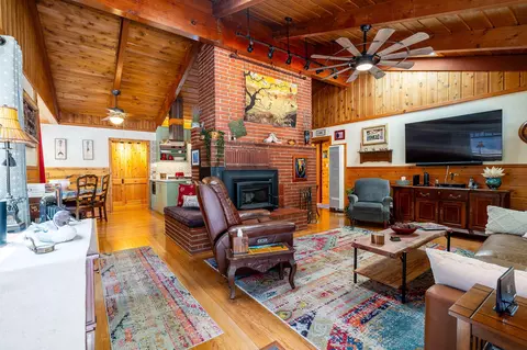 Living - 25445 Palomar Rd, Idyllwild, CA 92549 photo 1 of 5