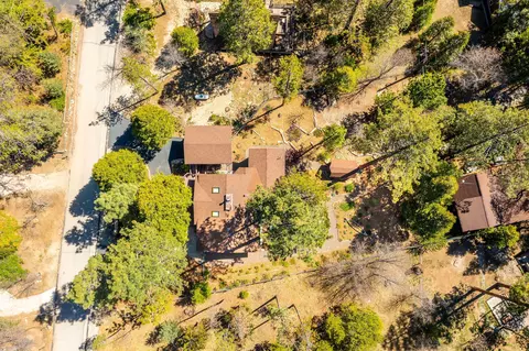 View/Area - 25445 Palomar Rd, Idyllwild, CA 92549 photo 1 of 6