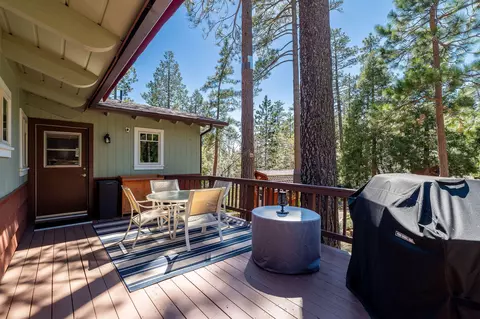 Exterior - 25445 Palomar Rd, Idyllwild, CA 92549 photo 7 of 21