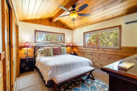 Bedroom - 25445 Palomar Rd, Idyllwild, CA 92549 photo 5 of 7