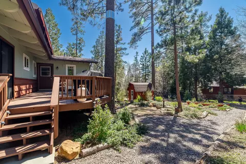 Exterior - 25445 Palomar Rd, Idyllwild, CA 92549 photo 9 of 21