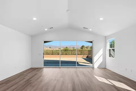 Living - 84504 Malora Ct, Indio, CA 92203 photo 7 of 8