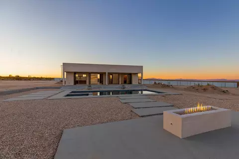 Exterior - 1925 Border Ave, Joshua Tree, CA 92252 photo 6 of 14