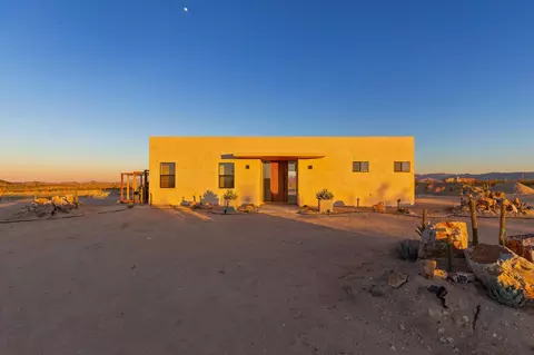 Exterior - 1925 Border Ave, Joshua Tree, CA 92252 photo 9 of 14