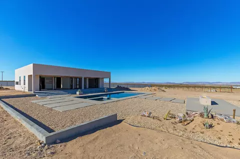 Exterior - 1925 Border Ave, Joshua Tree, CA 92252 photo 8 of 14
