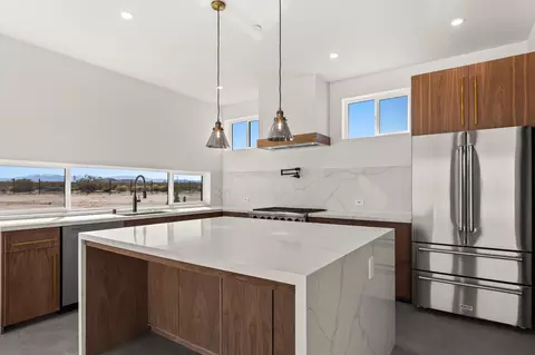 Kitchen - 1925 Border Ave, Joshua Tree, CA 92252 photo 1 of 6