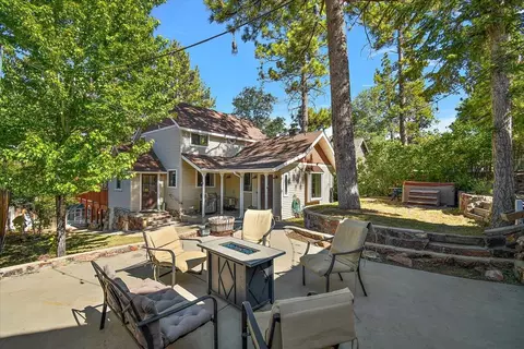 667 Talmadge Rd, Big Bear Lake, CA 92315