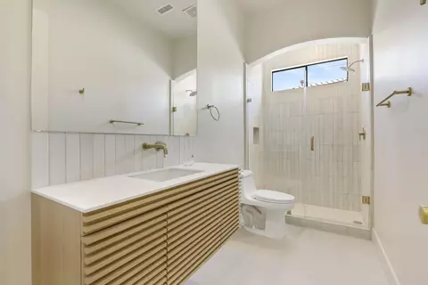Bath - 48622 Meandering Cloud St, Indio, CA 92201 photo 5 of 5