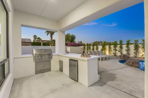 Kitchen - 48622 Meandering Cloud St, Indio, CA 92201 photo 8 of 8