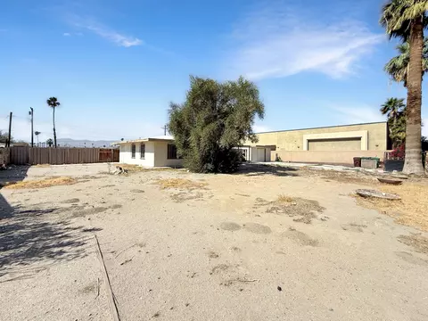 Exterior - 83053 Sonora Ave, Indio, CA 92201 photo 5 of 6