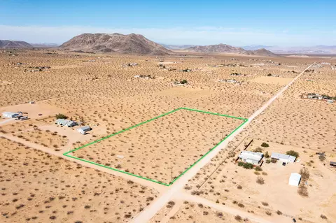 60472 Stearman Rd, Landers, CA 92285 photo 1