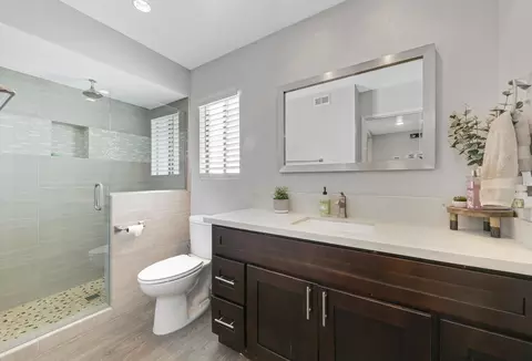 Bath - 45587 Indian River Rd, Indio, CA 92201 photo 1 of 4