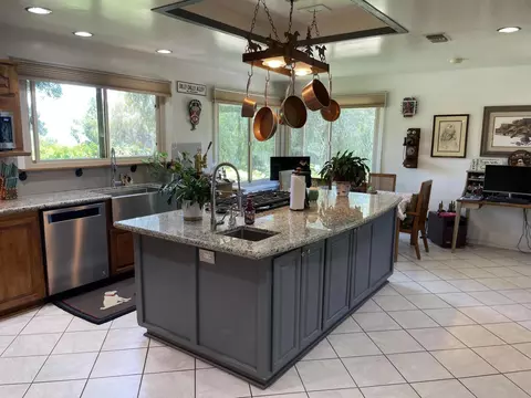 Kitchen - 38540 38540 Alva Dr, Cherry Valley, CA 92223 photo 5 of 7