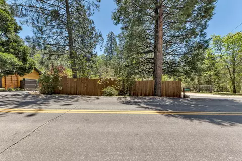 Exterior - 54703 Pine Crest Ave, Idyllwild, CA 92549 photo 3 of 16