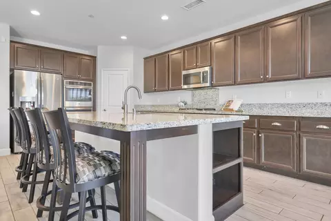 Kitchen - 41399 Manchester St, Indio, CA 92203 photo 2 of 4