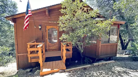 24655 Logan Creek Rd, Idyllwild, CA 92549