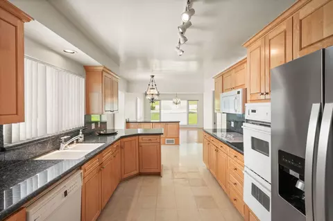 Kitchen - 108 W Kenneth Rd, Glendale, CA 91202 photo 4 of 4