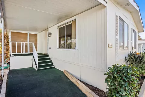 Exterior - 4650 Dulin Rd, Fallbrook, CA 92028 photo 5 of 9