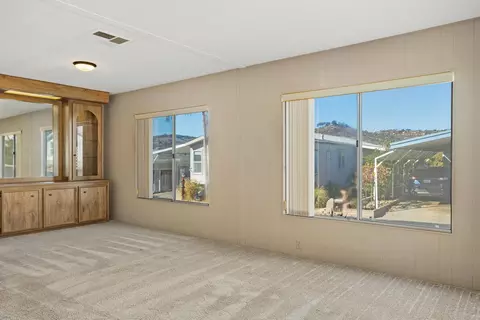 Living - 4650 Dulin Rd, Fallbrook, CA 92028 photo 4 of 9