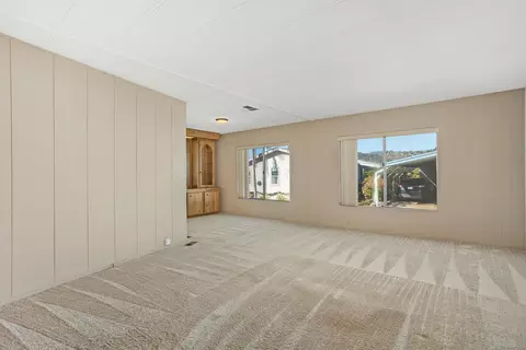 Living - 4650 Dulin Rd, Fallbrook, CA 92028 photo 3 of 9