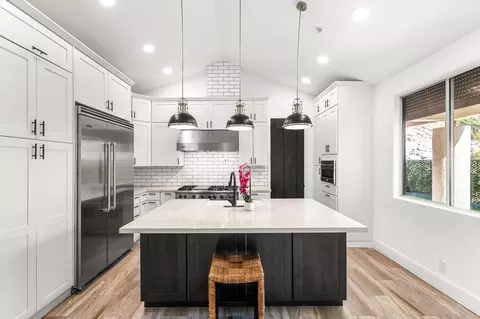 2896 Medina Ct, Palm Springs, CA 92264