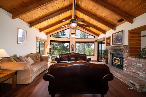 Living - 52411 Double View Dr, Idyllwild, CA 92549 photo 3 of 6