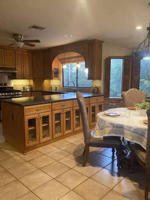 Kitchen - 52411 Double View Dr, Idyllwild, CA 92549 photo 3 of 3