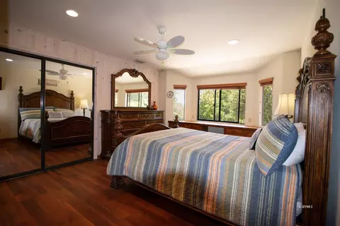 Bedroom - 52411 Double View Dr, Idyllwild, CA 92549 photo 3 of 9