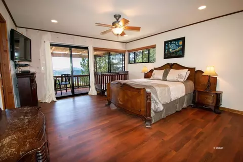 Bedroom - 52411 Double View Dr, Idyllwild, CA 92549 photo 1 of 9