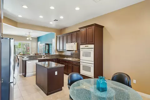 40457 Camino Montecito, Indio, CA 92203 photo 2
