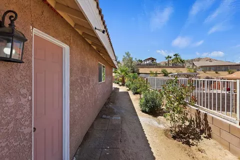 57229 Juarez Dr, Yucca Valley, CA 92284 photo 38