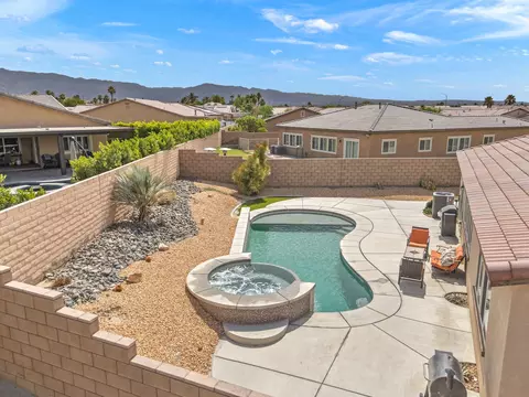 View/Area - 42522 Contessa Ct, Indio, CA 92203 photo 3 of 7