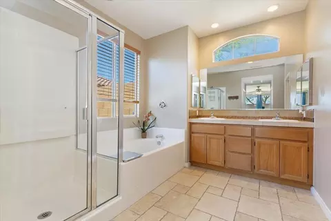 Bath - 42330 Bridges Ct, Indio, CA 92203 photo 3 of 3