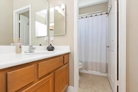 Bath - 42330 Bridges Ct, Indio, CA 92203 photo 1 of 3
