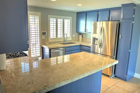 Kitchen - 49380 Eisenhower Dr, Indio, CA 92201 photo 3 of 3