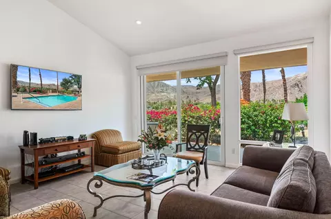 75 Majorca Dr, Rancho Mirage, CA 92270