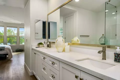 Bath - 82425 Round Valley Dr, Indio, CA 92201 photo 2 of 3