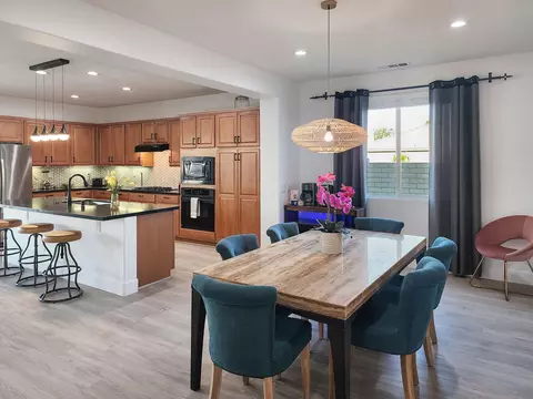 Dining - 84450 Onda Dr, Indio, CA 92203 photo 2 of 2