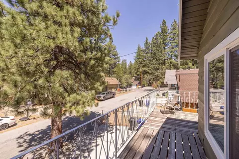 308 W Rainbow Blvd, Big Bear City, CA 92314 photo 4