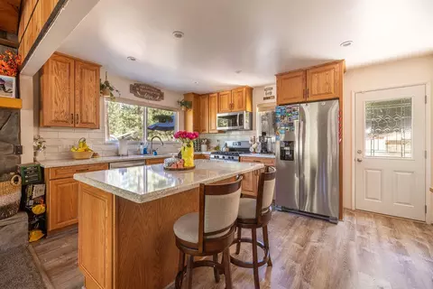 308 W Rainbow Blvd, Big Bear City, CA 92314 photo 13