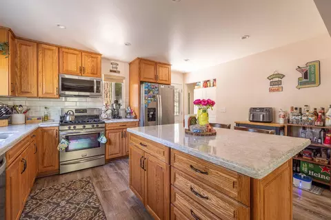 308 W Rainbow Blvd, Big Bear City, CA 92314 photo 14