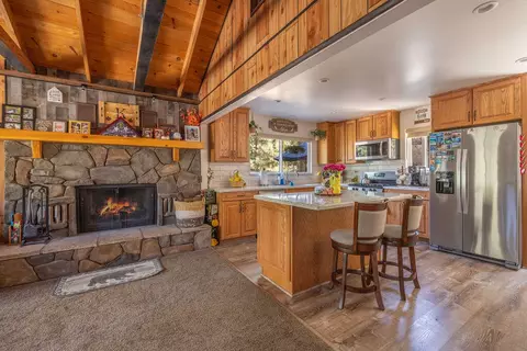 308 W Rainbow Blvd, Big Bear City, CA 92314 photo 12