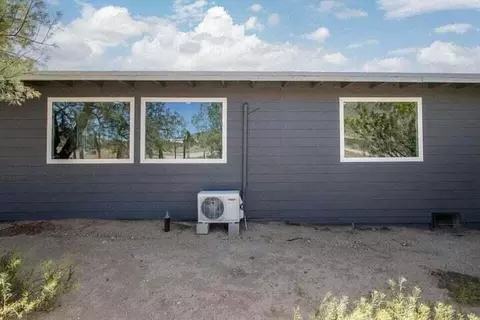 Exterior - 4176 Avenida Del Sol, Joshua Tree, CA 92252 photo 7 of 9