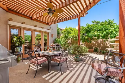 54125 Eisenhower Dr, La Quinta, CA 92253