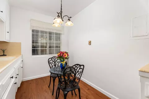 Dining - 528 Cedar Ave, Long Beach, CA 90802 photo 1 of 1